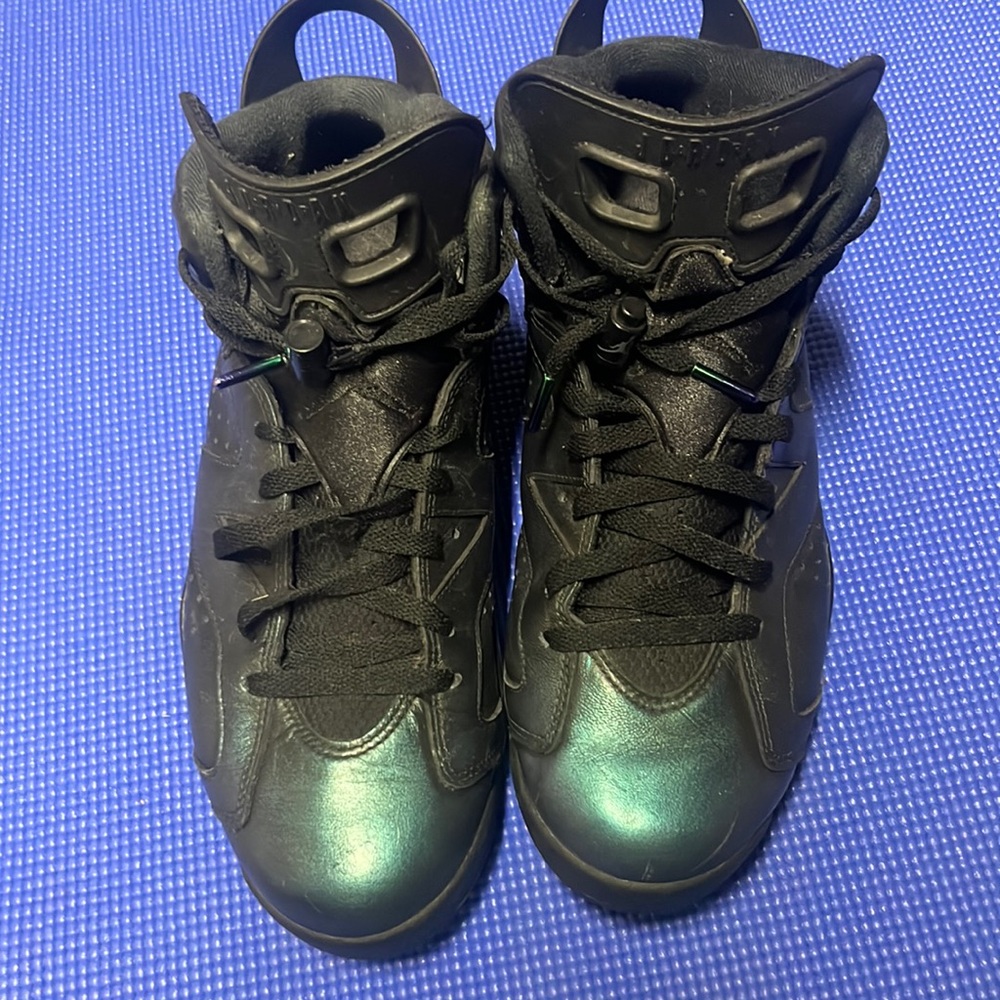 Jordan 6’s, size 11, used.